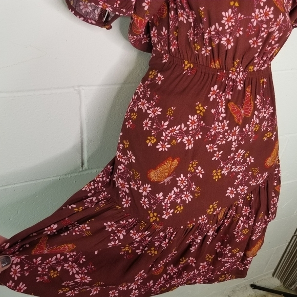 Madewell ruffle wrap in windowbox floral butterfly dress - Picture 9 of 11